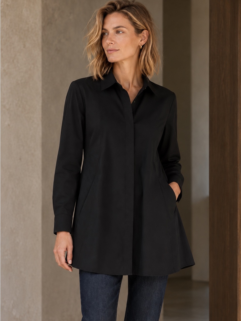 Foxcroft Cici Essential Stretch Non-Iron Tunic Black Size 16